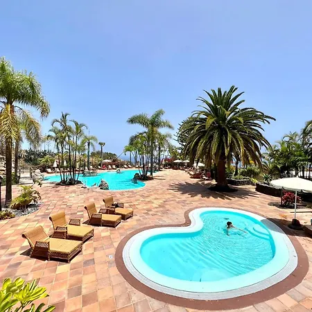 Apartment Apto. Con Gran Terraza Con Vista Al Mar Y Piscina