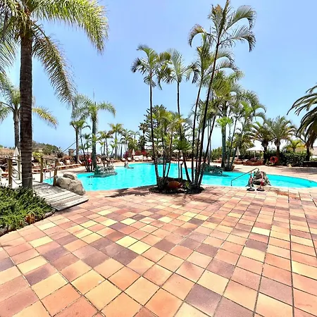 Apto. Con Gran Terraza Con Vista Al Mar Y Piscina Apartment *
