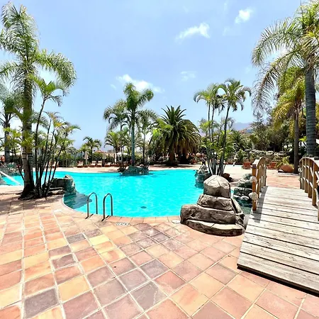 Apto. Con Gran Terraza Con Vista Al Mar Y Piscina Apartment